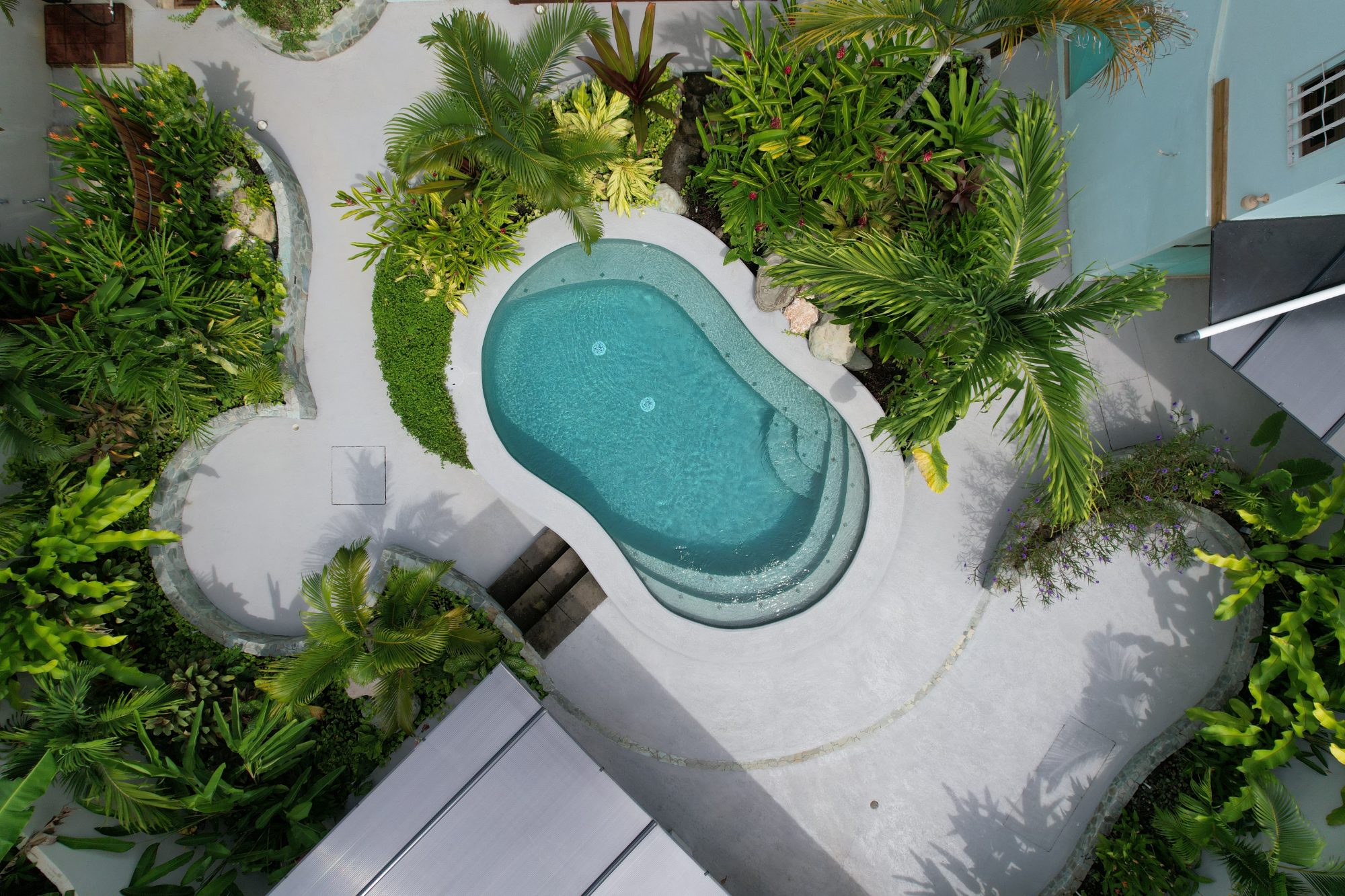 Casa de Las Olas, garden design in Langosta, Costa Rica, by CJarq