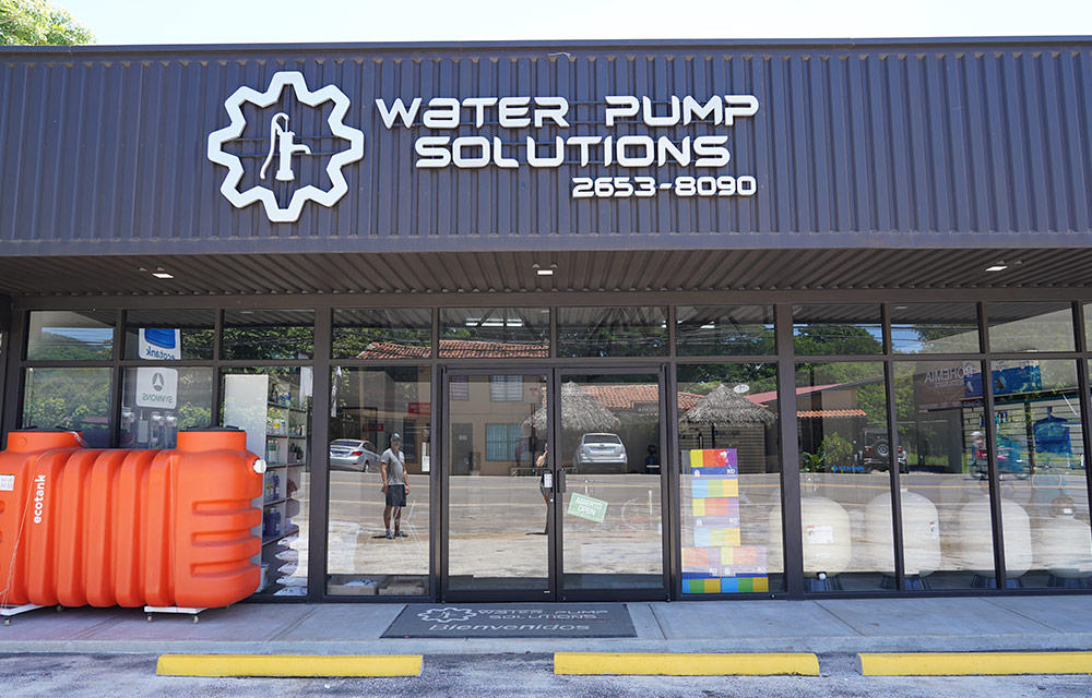 Water Pump Solutions, commercial centre in Huacas, Costa Rica, by CJarq