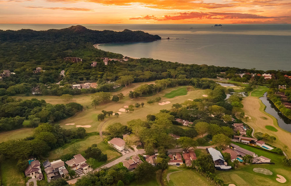 Sakura, family home and garden in Reserva Conchal, Brasilito, Costa Rica, by CJarq